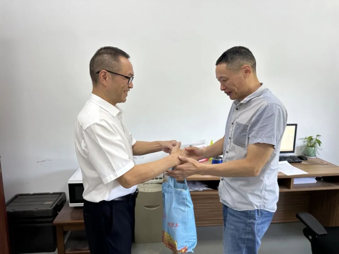 UG环球官网-不凡成就非凡,相信品牌力量